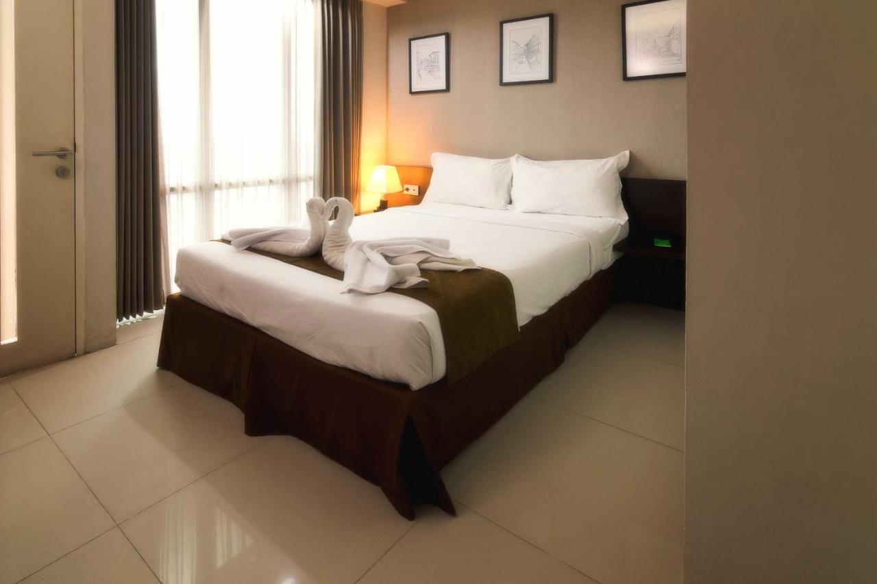 The Square Surabaya Hotel Exterior photo